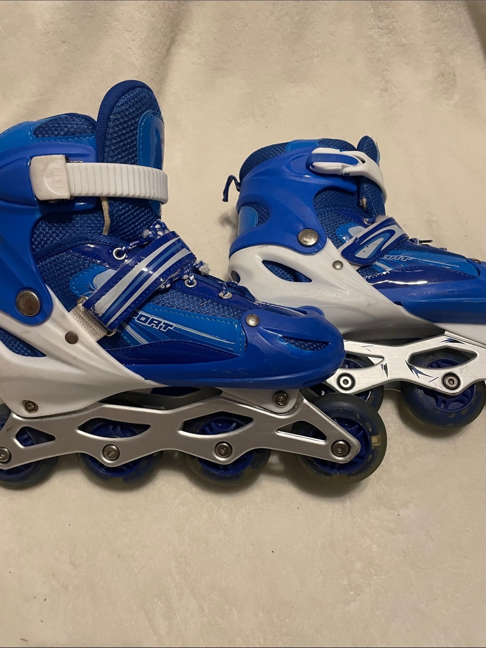 Light-Up Rollerblades – Size 7 – Blue – Great Condition